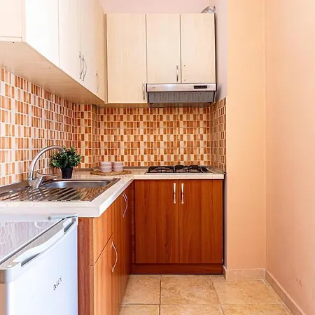 شقة Radhima Res 20 - Apt, Sea View, Kitchen فلورا